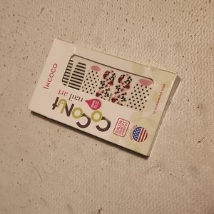 Floral/polka-dot Nail strips